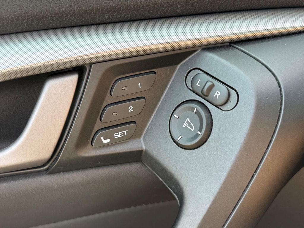 2010 Acura TL 3.5 w/Technology Package