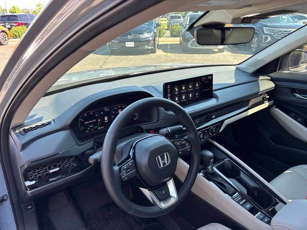2025 Honda Accord Hybrid Touring