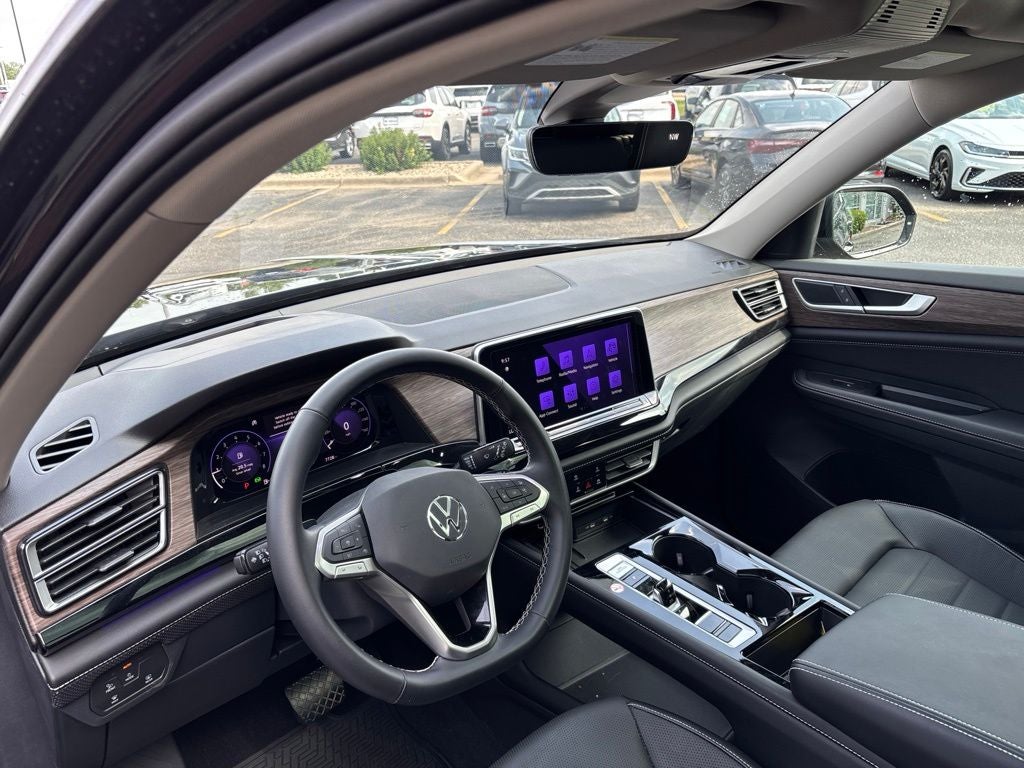 2025 Volkswagen Atlas 2.0T SEL