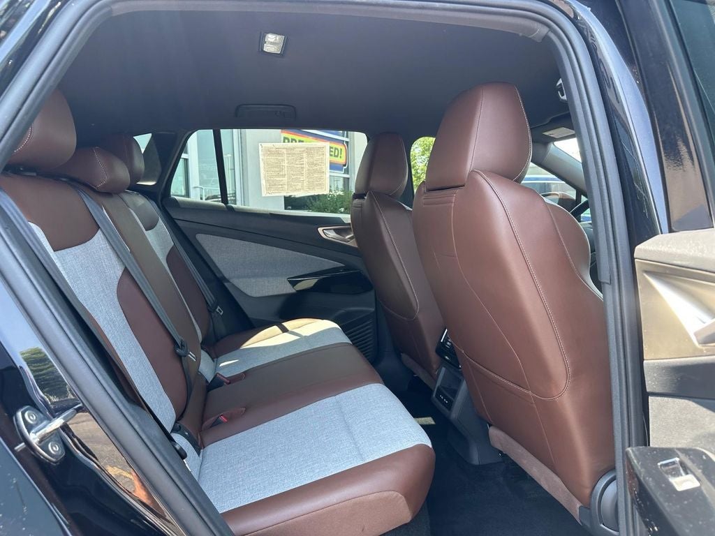 2023 Volkswagen ID.4 Pro