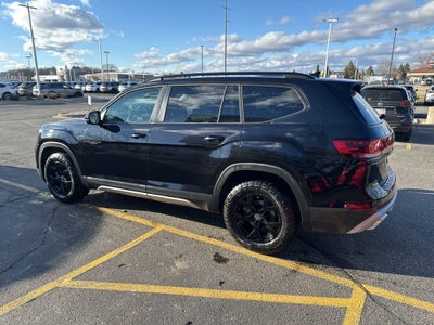 2025 Volkswagen Atlas 2.0T Peak Edition