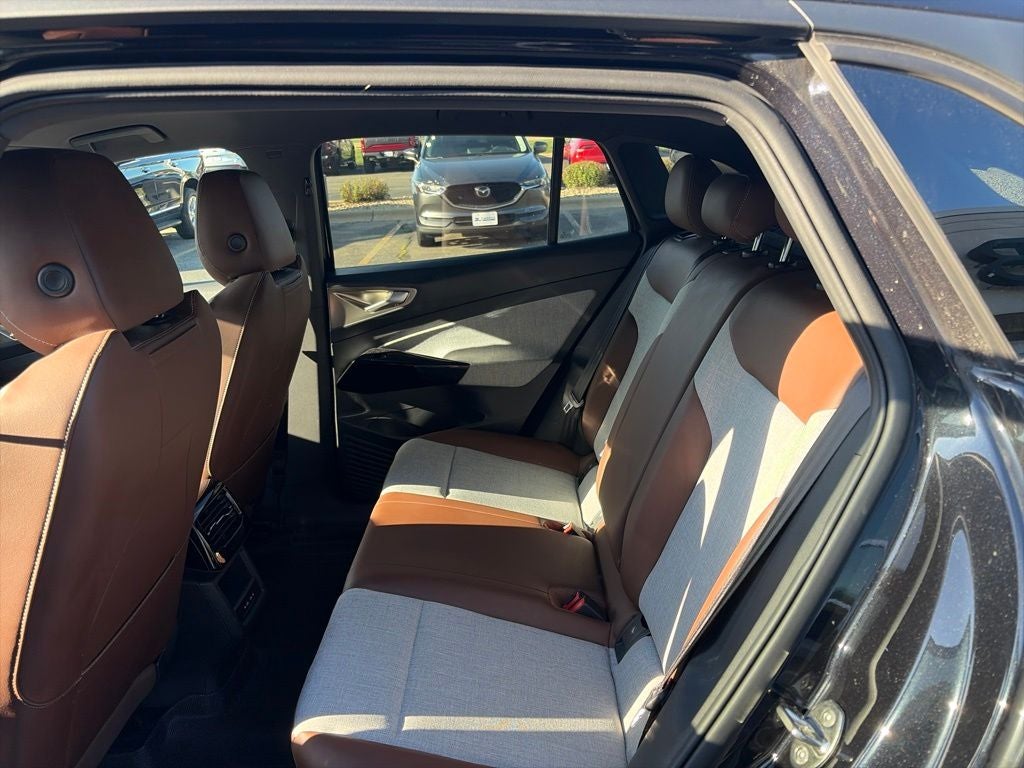 2023 Volkswagen ID.4 Pro