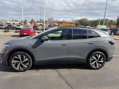 2023 Volkswagen ID.4 Pro