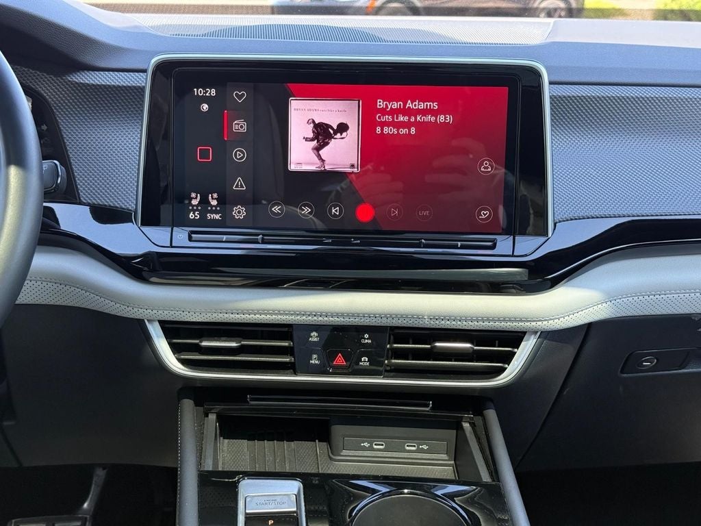 2025 Volkswagen Atlas Cross Sport 2.0T SEL Premium R-Line