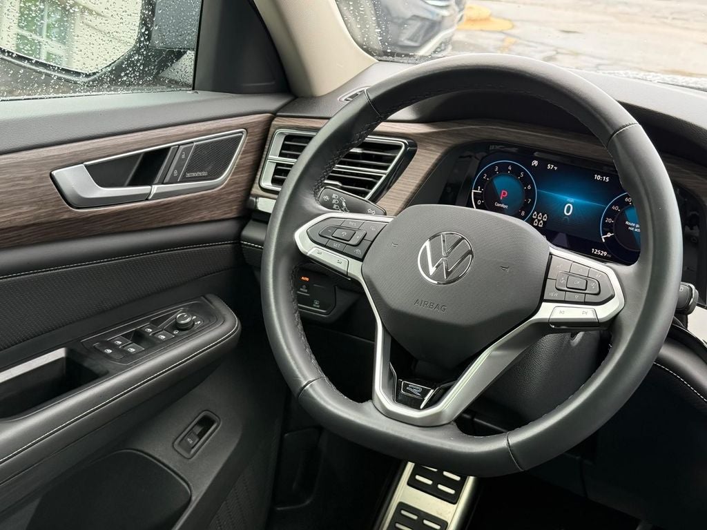 2025 Volkswagen Atlas 2.0T SEL Premium R-Line