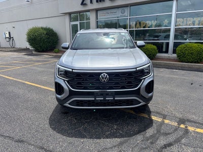 2025 Volkswagen Atlas Cross Sport 2.0T SE w/Technology