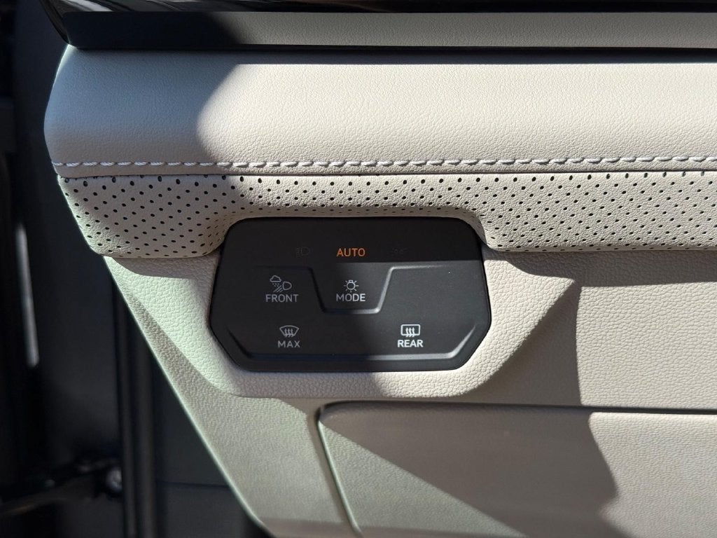 2026 Volkswagen Atlas SE w/Technology