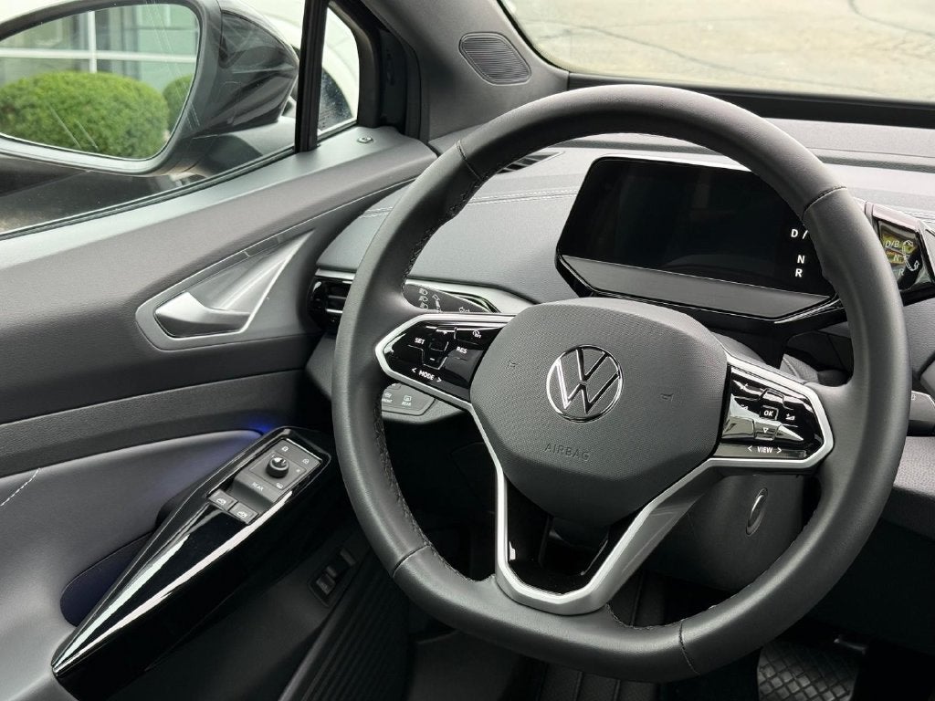 2023 Volkswagen ID.4 Pro S Plus
