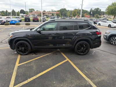 2023 Volkswagen Atlas 2.0T SE w/Technology