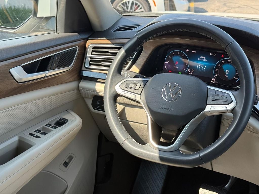 2024 Volkswagen Atlas 2.0T SE w/Technology