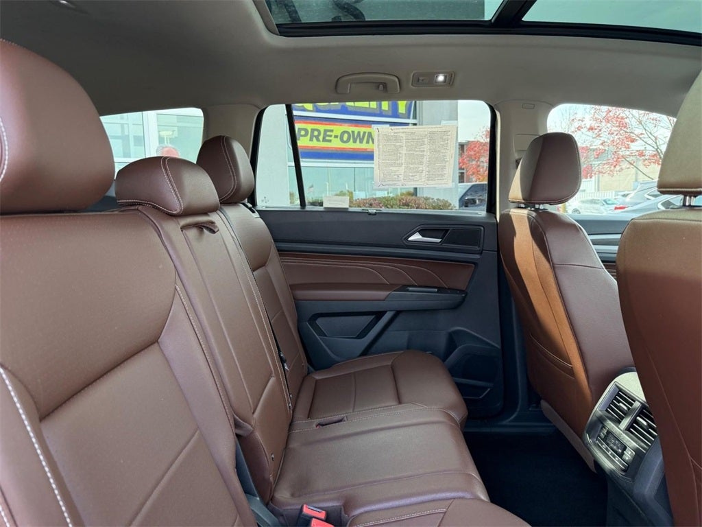 2022 Volkswagen Atlas 3.6L V6 SE w/Technology