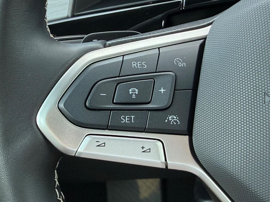 2026 Volkswagen Atlas Cross Sport SE