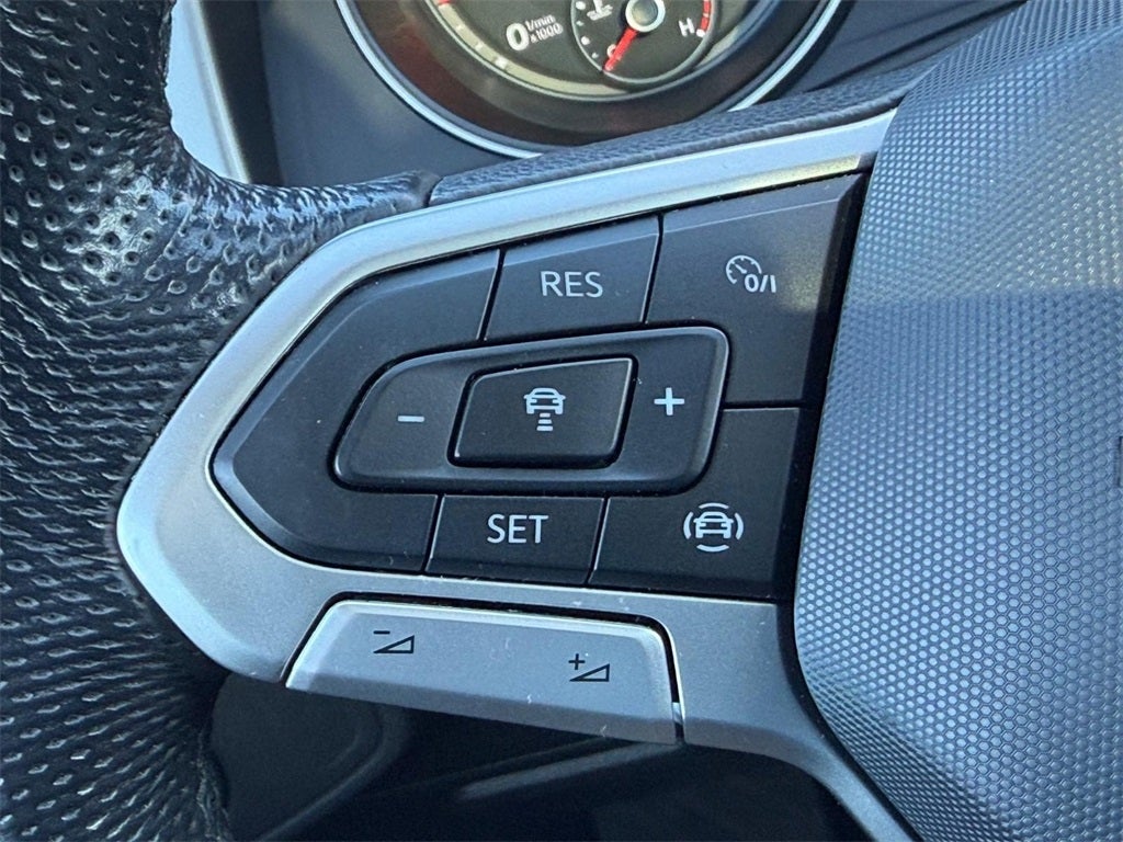 2021 Volkswagen Atlas 3.6L V6 SE w/Technology R-Line