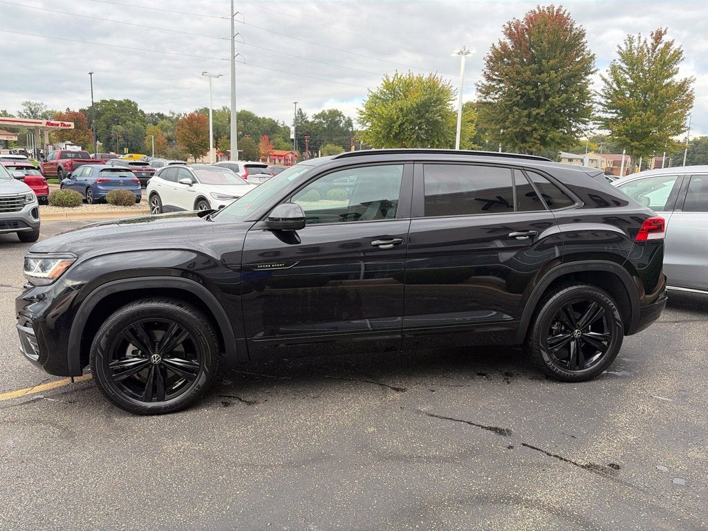 2023 Volkswagen Atlas Cross Sport 3.6L V6 SEL R-Line