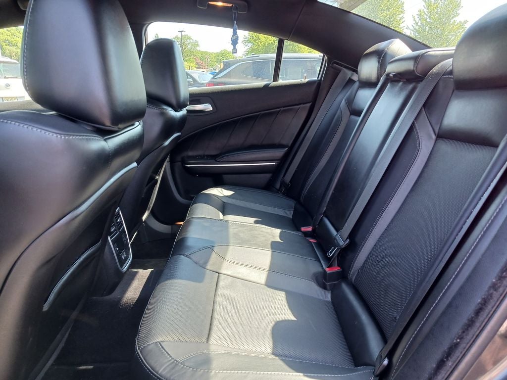 2017 Dodge Charger SXT