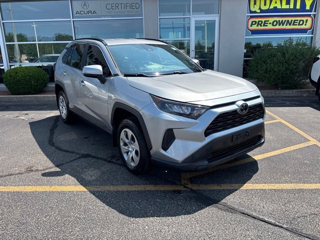 2020 Toyota RAV4 LE
