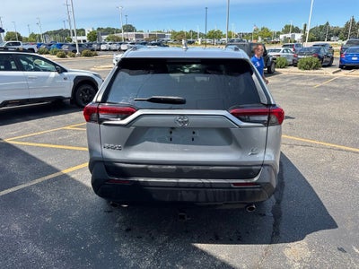 2020 Toyota RAV4 LE