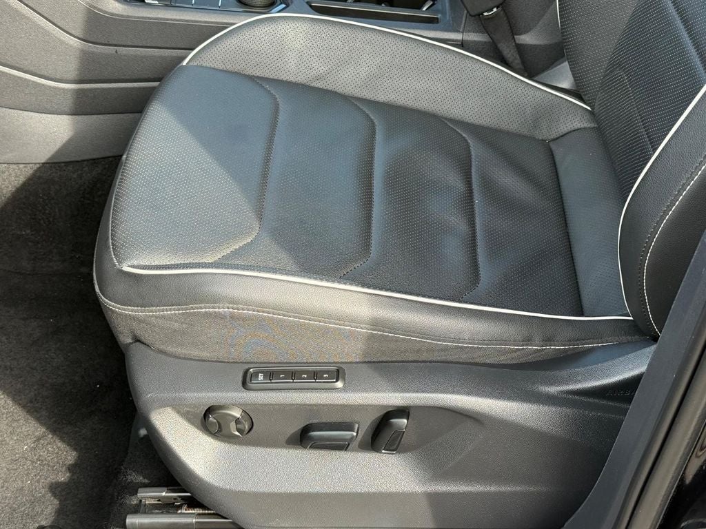 2022 Volkswagen Tiguan 2.0T SEL R-Line