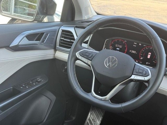 2025 Volkswagen Taos 1.5T SEL