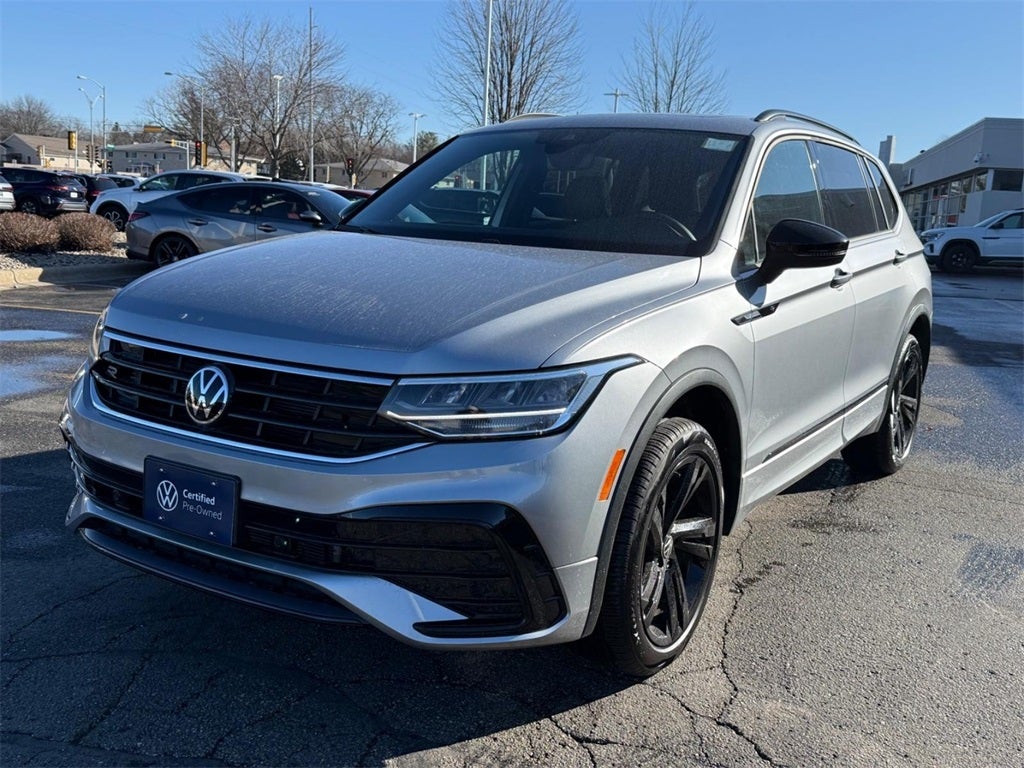 2024 Volkswagen Tiguan 2.0T SE R-Line Black