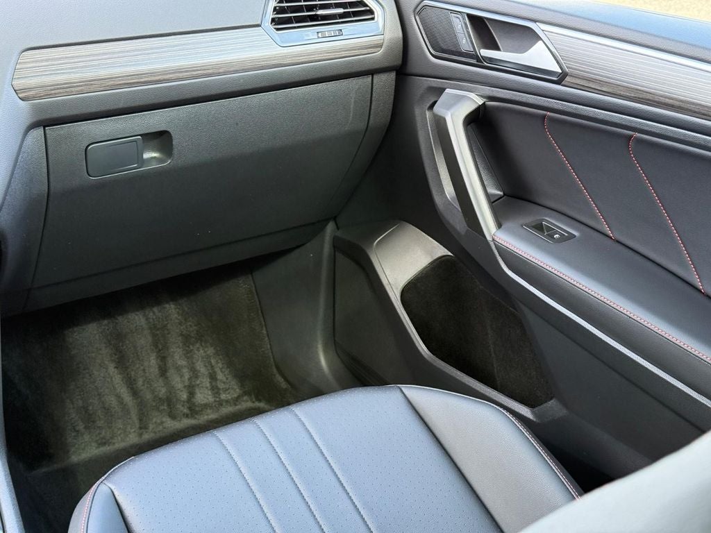 2024 Volkswagen Tiguan 2.0T Wolfsburg Edition