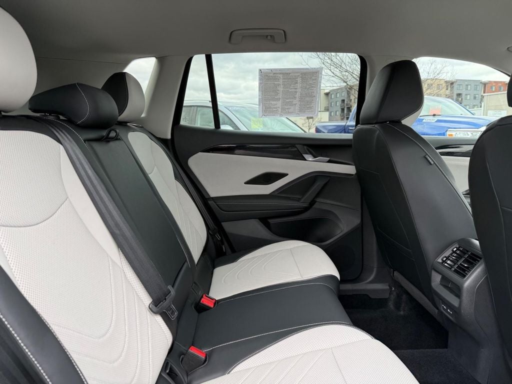 2025 Volkswagen Tiguan 2.0T SE