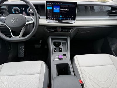 2025 Volkswagen Tiguan 2.0T SE