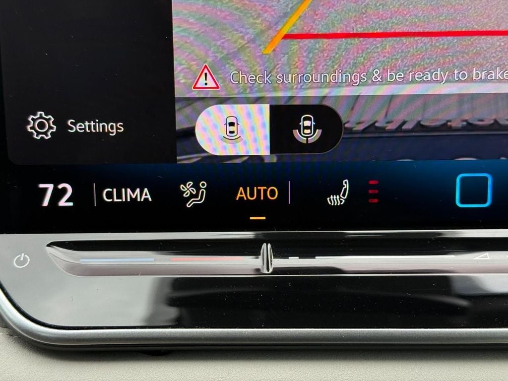 2025 Volkswagen Tiguan 2.0T SE