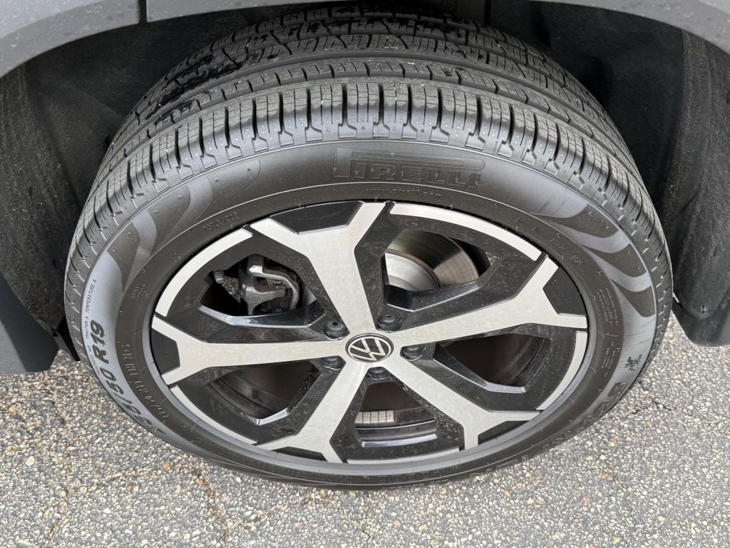 2025 Volkswagen Tiguan 2.0T SE