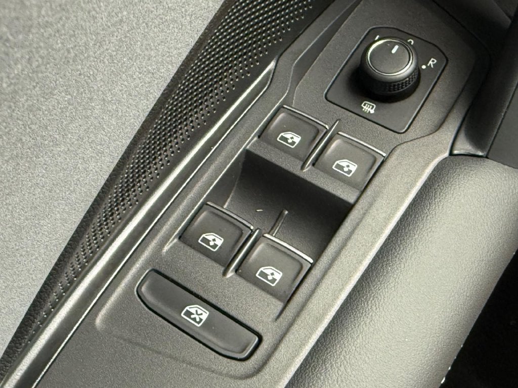 2025 Volkswagen Tiguan 2.0T SE R-Line Black