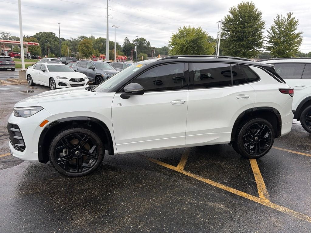 2025 Volkswagen Tiguan 2.0T SE R-Line Black
