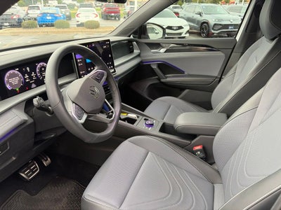 2025 Volkswagen Tiguan 2.0T SE R-Line Black