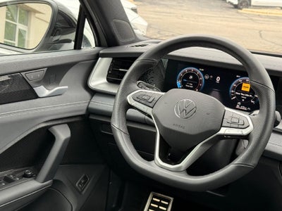 2025 Volkswagen Tiguan 2.0T SE R-Line Black