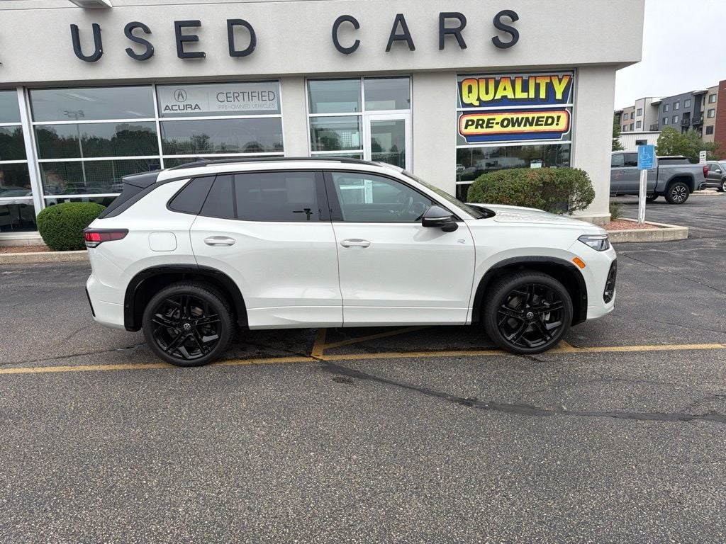 2025 Volkswagen Tiguan 2.0T SE R-Line Black
