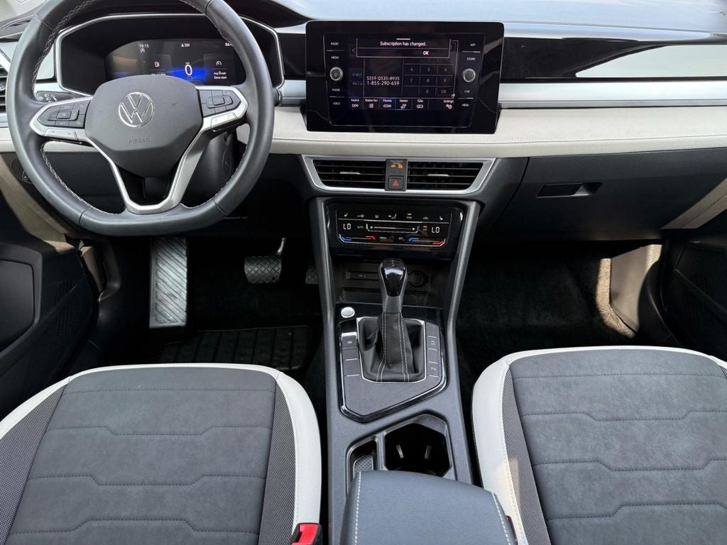 2025 Volkswagen Taos 1.5T SE