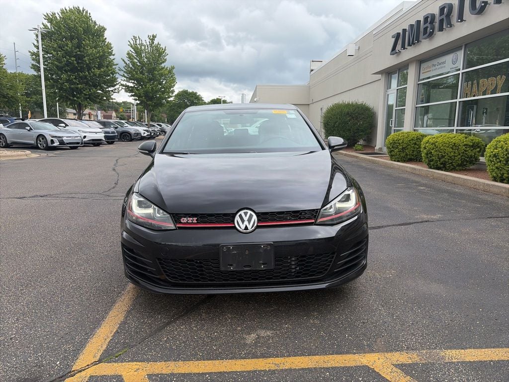 2017 Volkswagen Golf GTI Sport