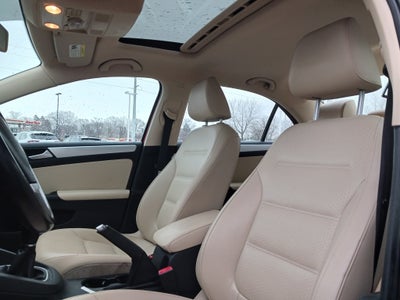 2013 Volkswagen Jetta 2.5L SE Convenience & Sunroof
