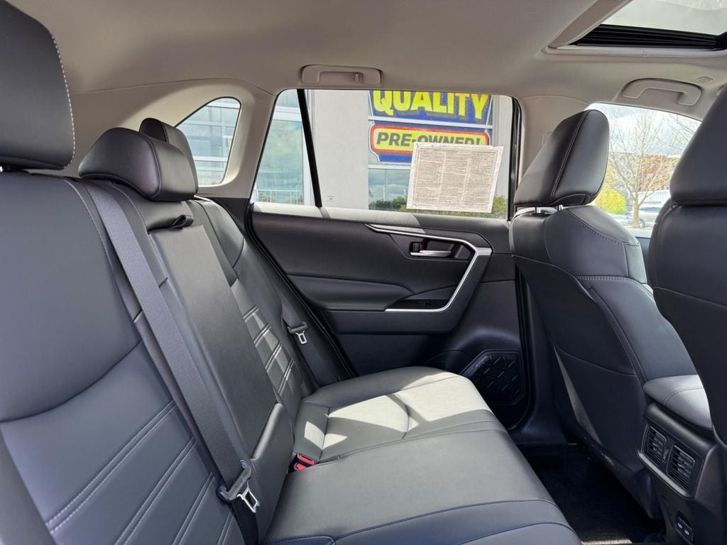 2023 Toyota RAV4 Hybrid XLE Premium