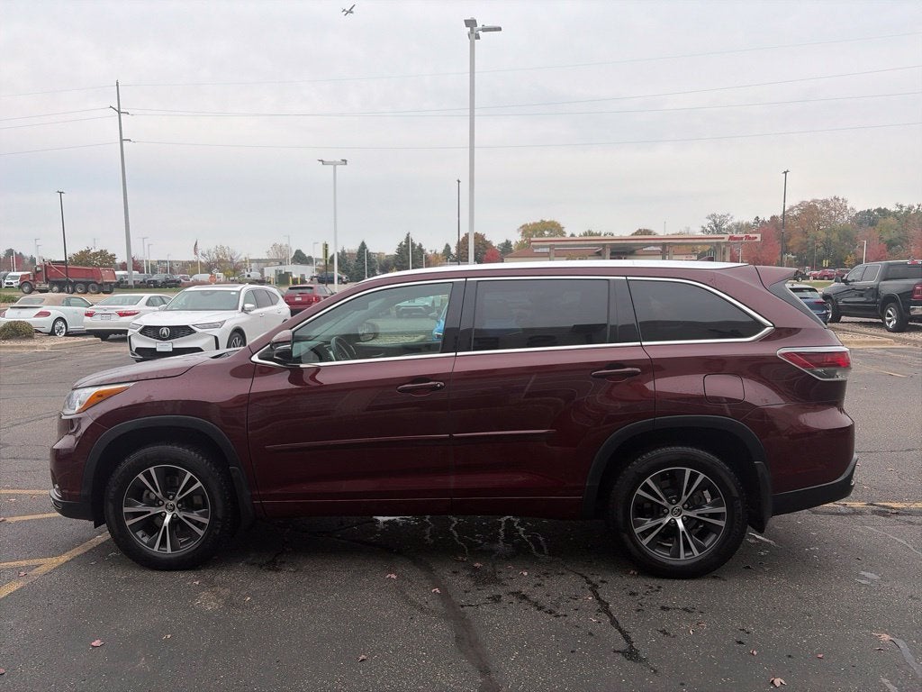 2016 Toyota Highlander XLE V6
