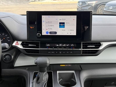 2025 Toyota Sienna LE 8 Passenger