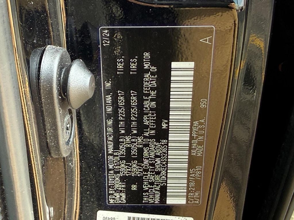 2025 Toyota Sienna LE 8 Passenger