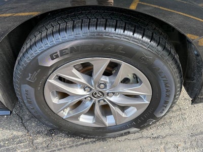 2025 Toyota Sienna LE 8 Passenger