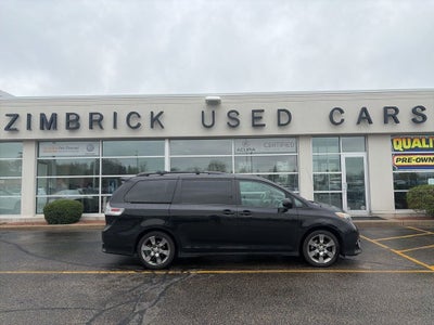 2012 Toyota Sienna SE 8 Passenger
