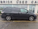 2012 Toyota Sienna SE 8 Passenger