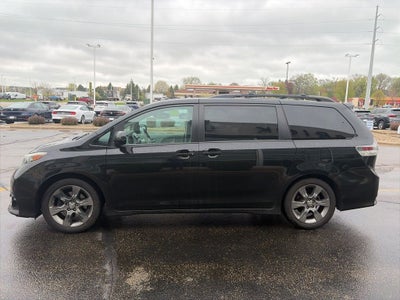 2012 Toyota Sienna SE 8 Passenger