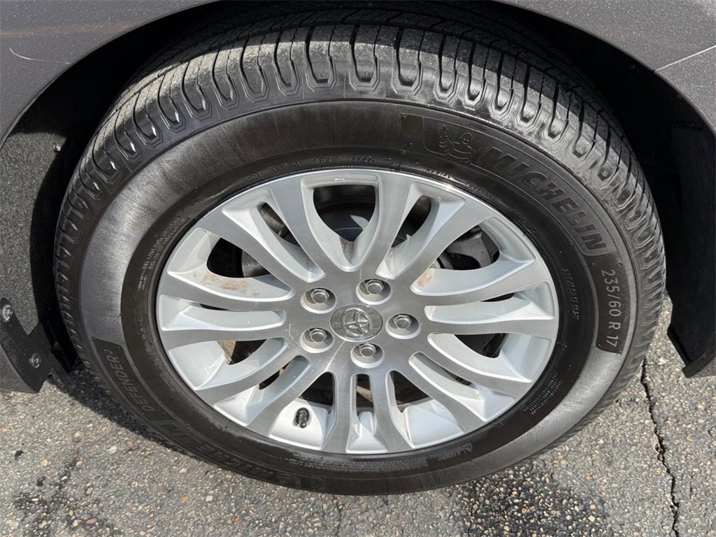 2016 Toyota Sienna L 7 Passenger