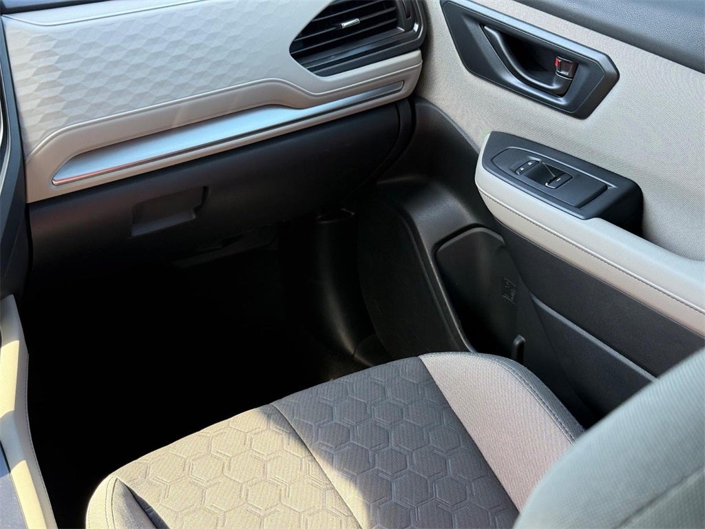 2025 Subaru Forester Base