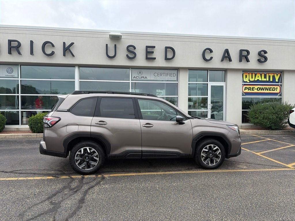 2025 Subaru Forester Premium