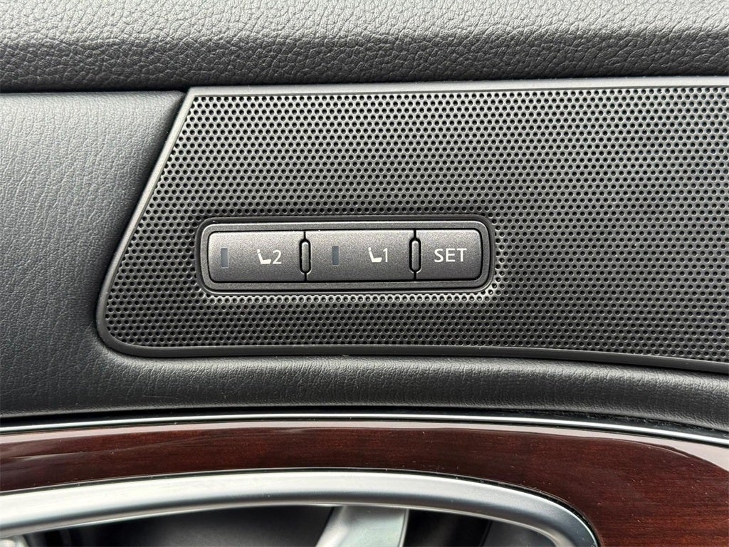 2015 INFINITI Q70 3.7X