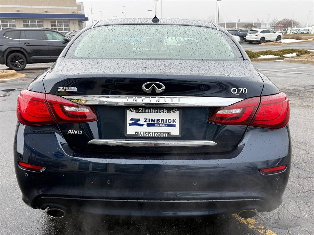 2015 INFINITI Q70 3.7X